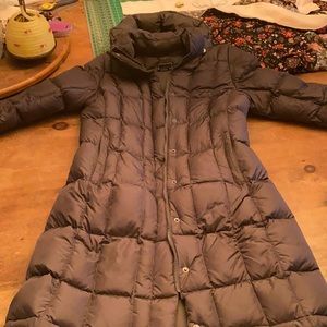 Brown women’s North face quilted down jacket M